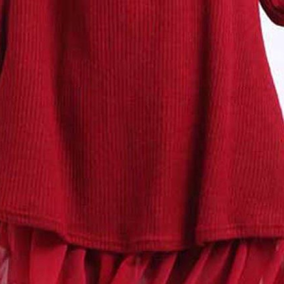 ✋🏻SOLD✋🏻 Bow Back Layered Sweater🌹 - Picture 4 of 4
