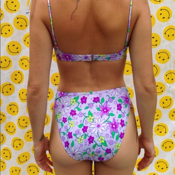 90s bathing suit so cute!!
