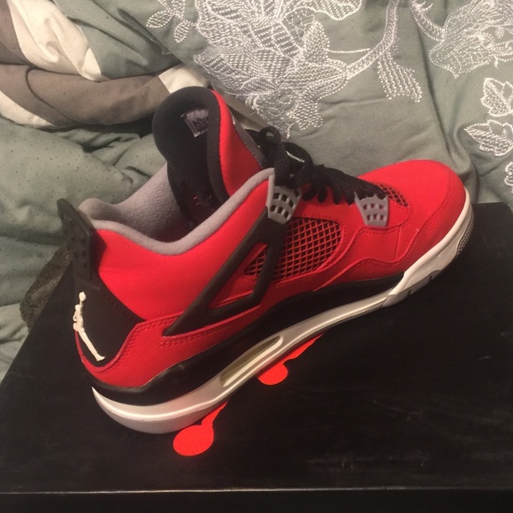 Air Jordan Toro 4's - Picture 3 of 3