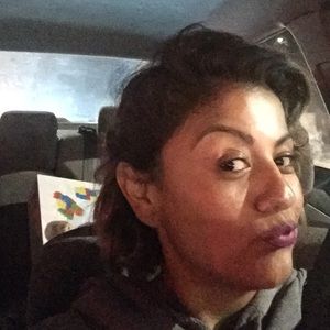 Meet your Posher, Esther