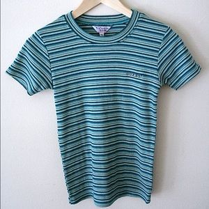 Guess baby tee 90s size xs