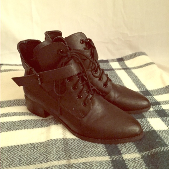 Brand new- Deena and Ozzy black leather booties