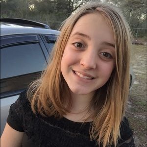 Meet your Posher, Jillian