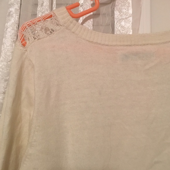 Lace sweater - Picture 2 of 2