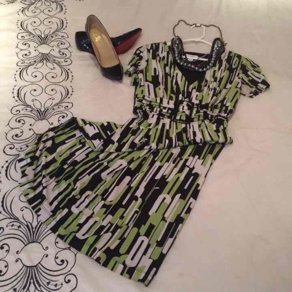 Green/black dress. Small 4