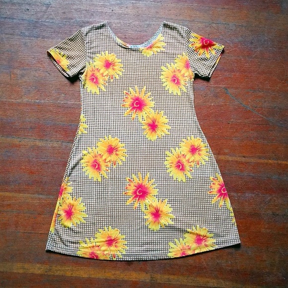 90s GINGHAM DAISY MINI DRESS!!