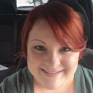 Meet your Posher, Meira