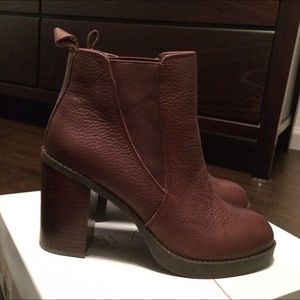 NWT Leather heel ankle booties (dark brown) sz. 7