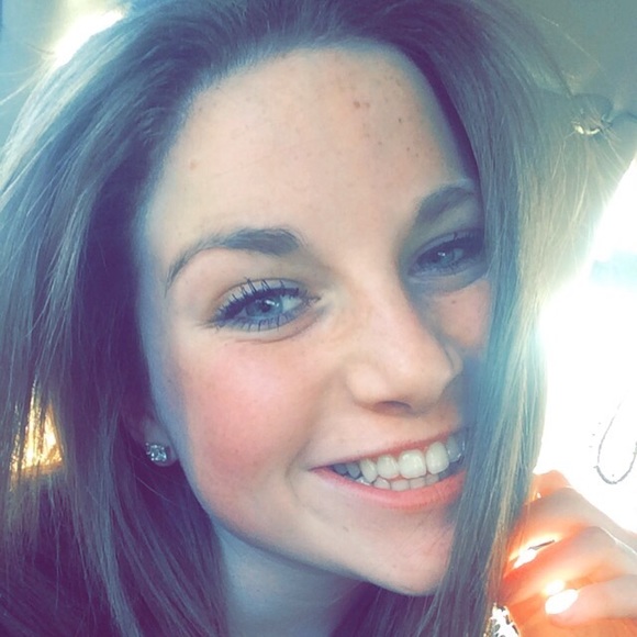 Meet your Posher, Stormi - Picture 1 of 1