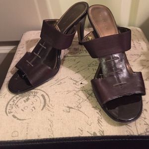 Brown Tahari heels