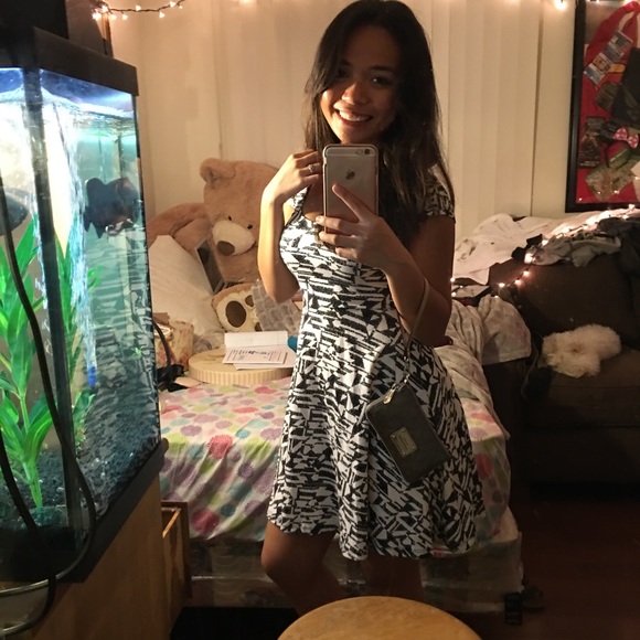 Geometric patterned Kimchi Blue dress😊 - Picture 1 of 3