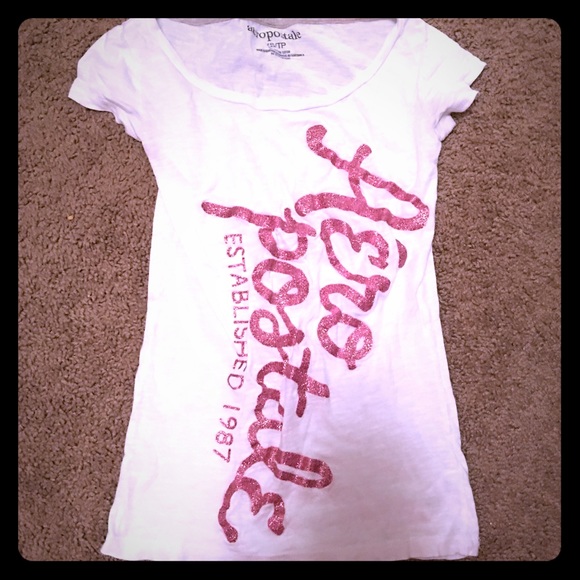 Aeropostale t shirt
