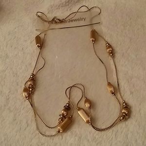 GOLD PLATED NECKLACE