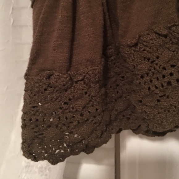 Deep olive green cardigan with lace - Picture 3 of 3