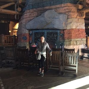 Meet your Posher, Alison