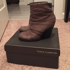Vince Camuto booties size 6 1/2 granite.
