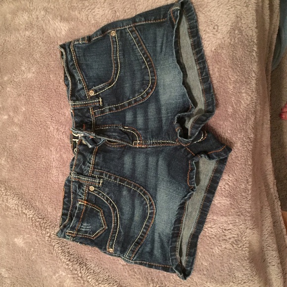 Red Camel Shorts