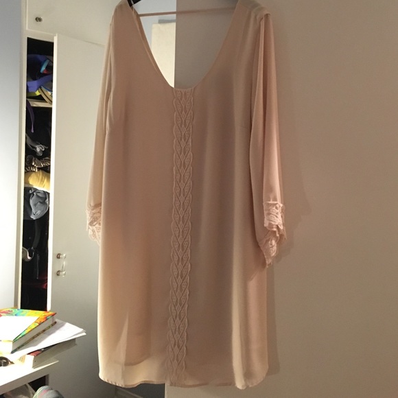 Lace shift dress