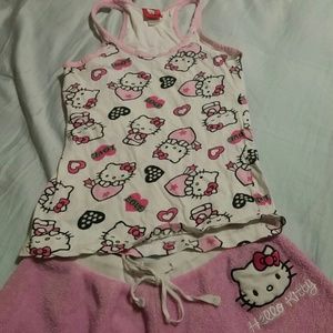 Hello Kitty sleepwear