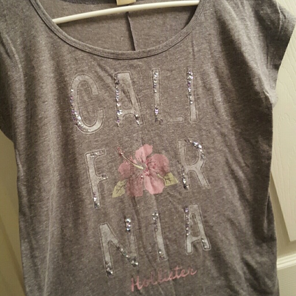 NWOT flowy Hollister top