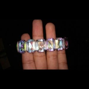 Iridescent bracelet