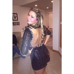 Meet your Posher, Whitney