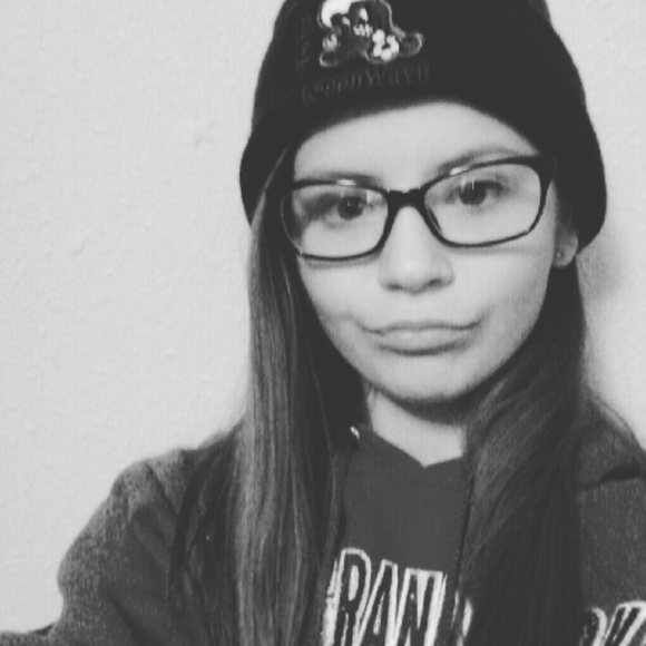 Meet your Posher, Tabitha