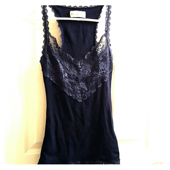Cute v neck tank with lace!