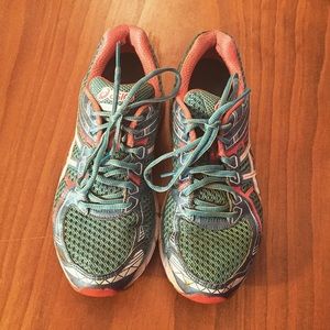 👟 Asics Women's Running Sneakers 👟