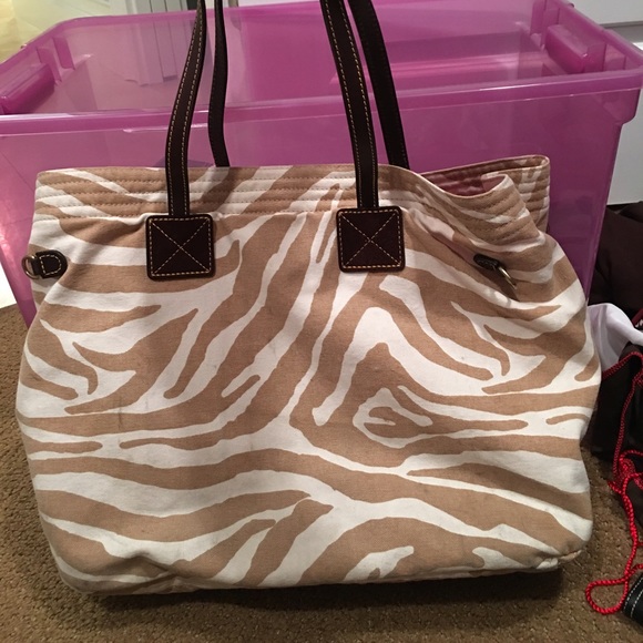 Dooney tote