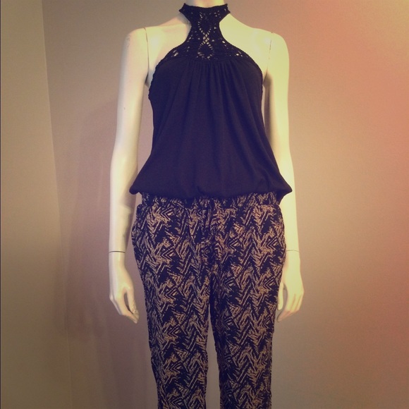 High neck crochet bubble halter