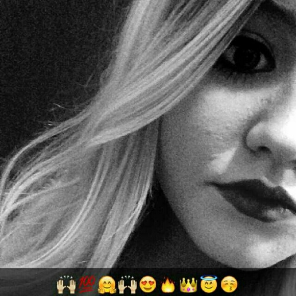 Meet your Posher, Brie