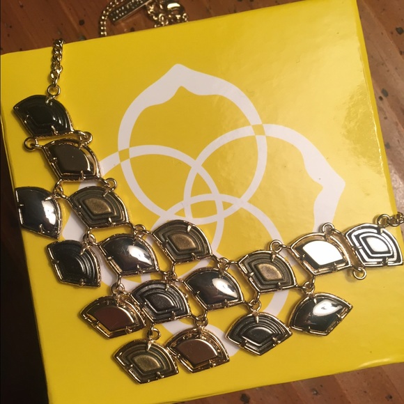 Kendra Scott Hollis Necklace