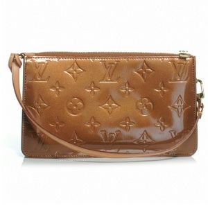 Louis Vuitton Pouchette