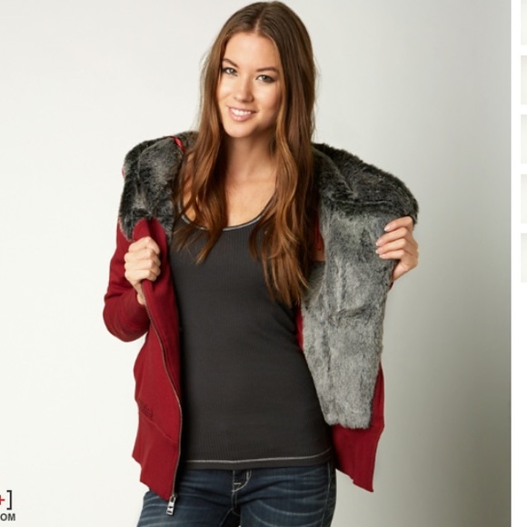 🚨1 HR SALE🚨$40+OFF FOX RACING RED FURRY HOODIE - Picture 2 of 4