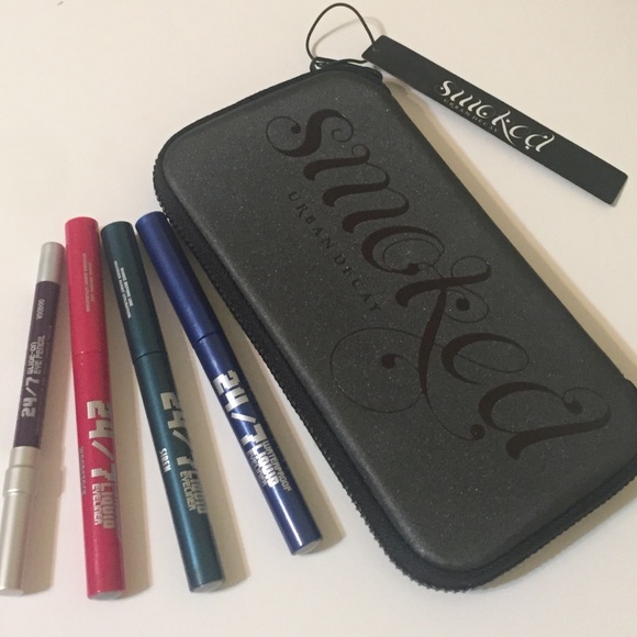 Urban Decay Smoked Palette & 4 Eyeliners