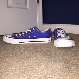 Blue low top Chuck Taylor All Stars