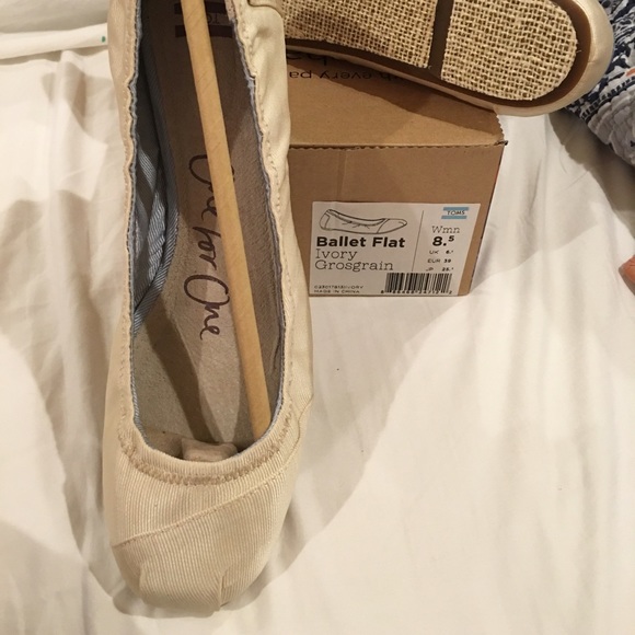 Toms ballet flats