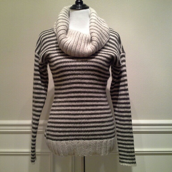 Banana Republic Heritage Pullover Sweater