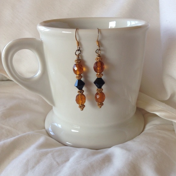 Crystal dangle earrings - Picture 2 of 3
