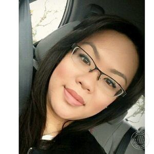 Meet your Posher, Phelicia