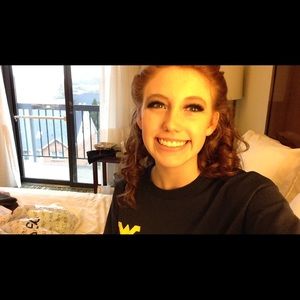 Meet your Posher, Alexis