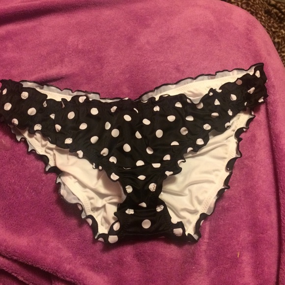 Victoria Secret Ruffle Cheeky Bikini - Picture 2 of 4