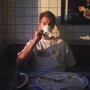 Meet your Posher, Charles