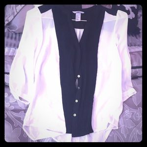 H&M classy black and white pleated top