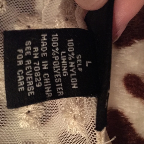 Rue 21 crop top - Picture 3 of 4