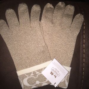 Coach Knit Gloves