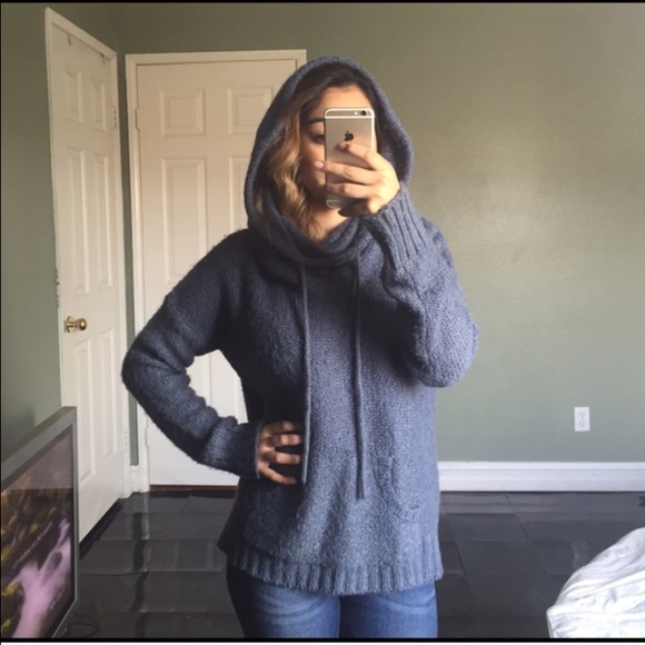 Blue knit sweater - Picture 2 of 4