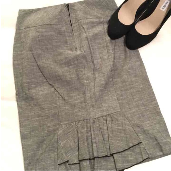 Grey pencil skirt