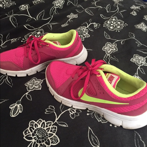 Nike shoes